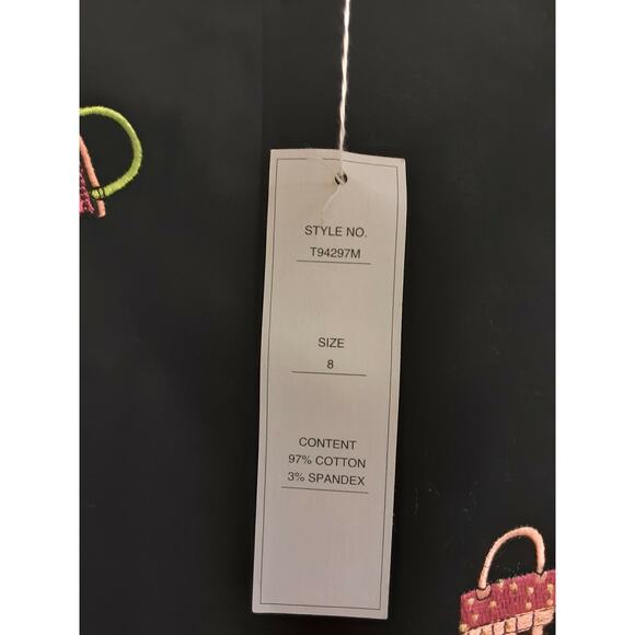 Autograph New York Pants, Women's Size 8 Capris Black With Embroider Baskets NWT - Picture 3 of 6